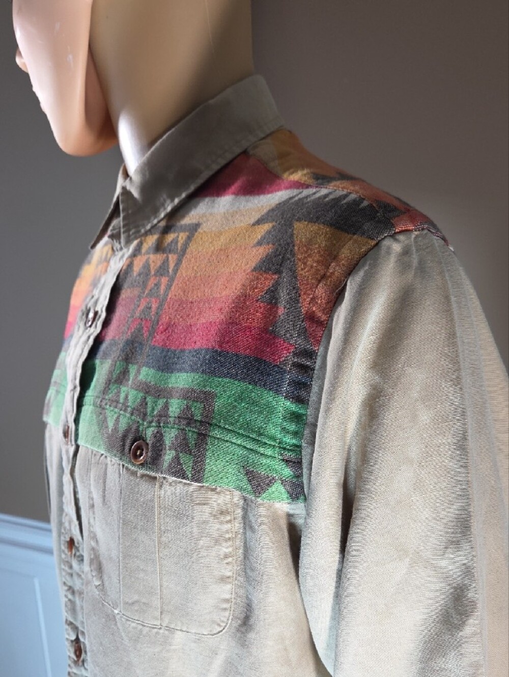 Polo by Ralph Lauren Rare VINTAGE Tan with Multicolor Aztec Yoke - Picture 3 of 7